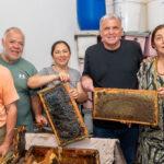 Carlos Balor recorrió la Cooperativa Miel Para Todos