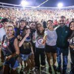 Mayra y Eva Mieri junto a centenares de vecinos participaron de los “Carnavales Con Memoria” en El Parque de la Ciudad de Quilmes Oeste