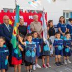 El intendente de Berazategui, Carlos Balor, dio inicio al Ciclo lectivo 2026 junto a la comunidad educativa del Jardín de Infantes Municipal Arco Iris, del barrio María Angélica.