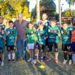 Carlos Balor visitó el Club y la Sociedad de Fomento 26 de Agosto