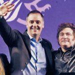 Citaron a declarar a la escribana que certificó la compra del departamento de Adorni en Caballito