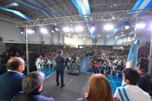 Alumnos y alumnas varelenses prometieron fidelidad a la bandera argentina