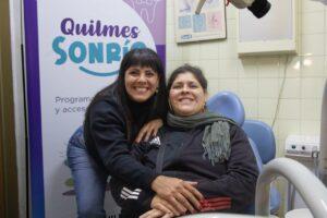 Programa Quilmes sonríe: El municipio entregó prótesis dentales a vecinos y vecinas del distrito