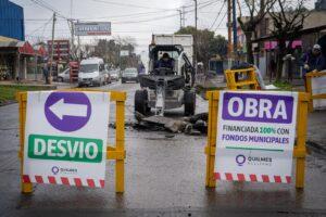 El Municipio intensifica el plan de bacheo en hormigón en distintos puntos del distrito