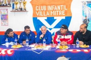 Entre mates y proyectos: Balor compartió una tarde con vecinos de Villa Mitre