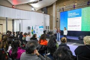 Avellaneda capacitó a más de 200 emprendedores en estrategias de venta por redes sociales
