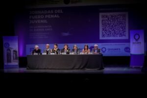 Mayra Mendoza y el ministro Mena encabezaron la apertura de las XII Jornadas del Fuero Penal Juvenil de la Provincia