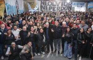 Gabriel Navarrete participó junto a Descamisados Varela del Encuentro para Pensar el Futuro