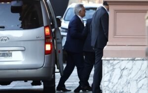 La Casa Rosada decidió competir a fondo contra Llaryora y se cae la posibilidad de un acuerdo en Córdoba