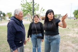 El Municipio de Quilmes continúa con las tareas diarias de mantenimiento de plazas, parques y paseos de todo el distrito