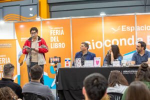 Estudiantes de la Secundaria N° 14 presentaron su proyecto editorial “Ediciones Achával”