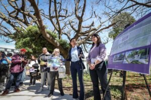 Mayra y Eva Mieri recorrieron el avance de obra del Paseo Cultural y Polideportivo Don Bosco