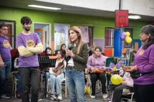 La intendenta Sierra celebró los aniversarios de las orquestas “Creer es crear” y “El Docke musical”