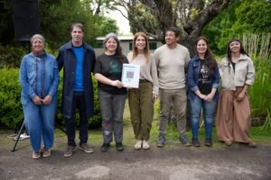 En el Vivero Municipal, instituciones de Avellaneda recibieron plantines de estación, en el marco del Programa Huerta Urbana Bonaerense