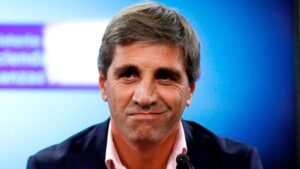 Otro error de cálculo de Caputo, todavía no se dio cuenta que «no hay plata» ni en los sectores acomodados de la sociedad 